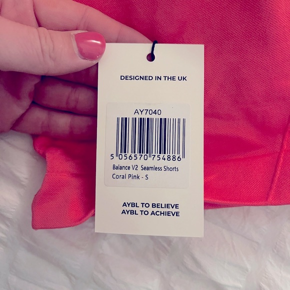 Aybl seamless shorts size small - Picture 4 of 5